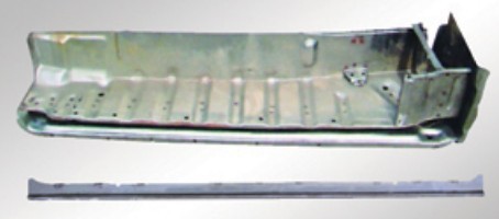 TOYOTA HIACE MIDDLE DOOR FOOT PLATE
